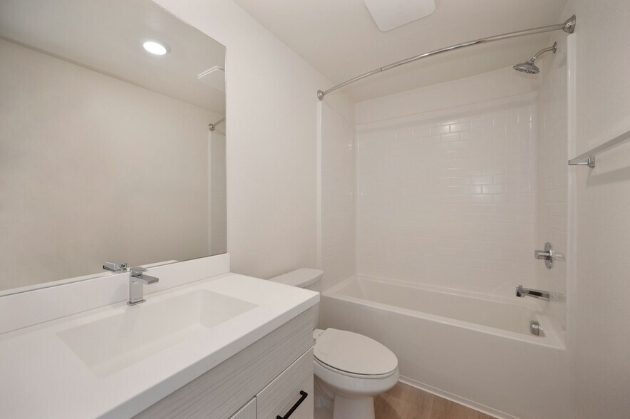 More Photos Of 200 E 31st St, National City Apartments For Sale