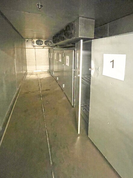 More Photos Of 1240 47th Ave, Oakland Warehouse For Sale