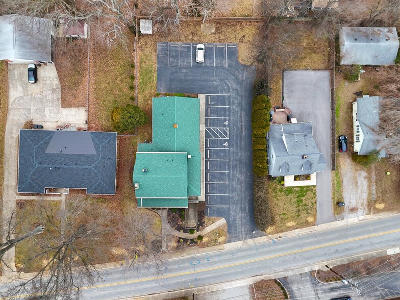 More Photos Of 3208 College Dr, Louisville Office Residential For Lease