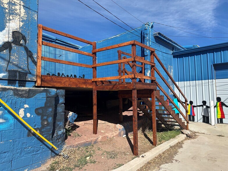 More Photos Of 113 Gold Ave, Grants Light Manufacturing For Sale