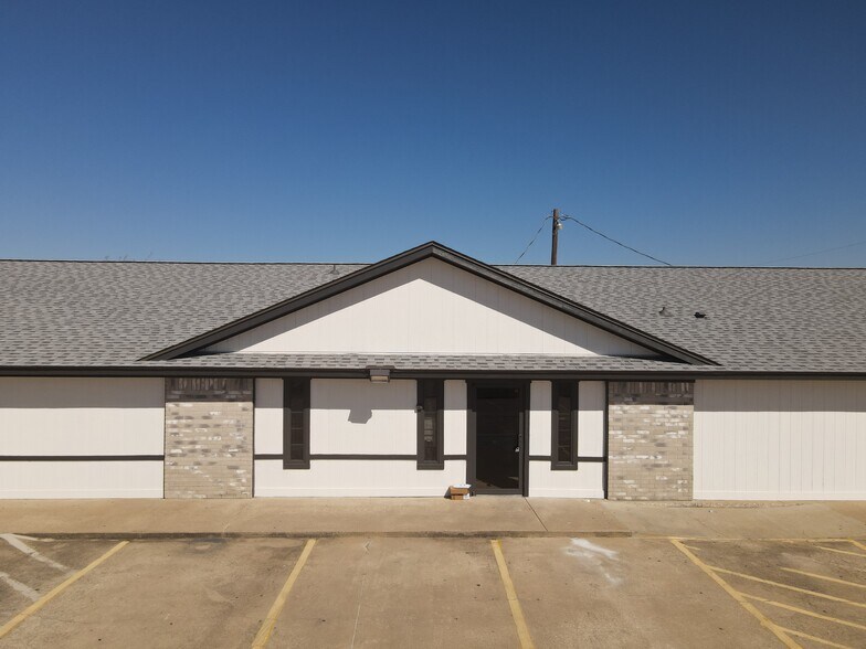 More Photos Of 3606 Profit Pl, Temple Office For Sale