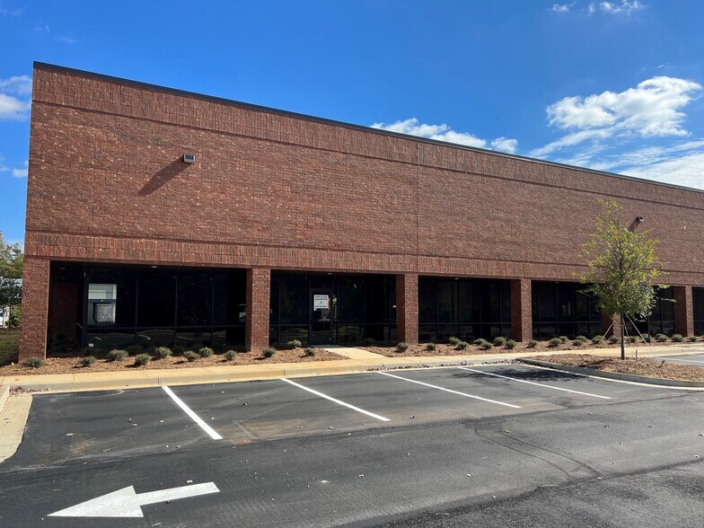 Primary Photo Of 900 Westlake Pky, Atlanta Warehouse For Lease