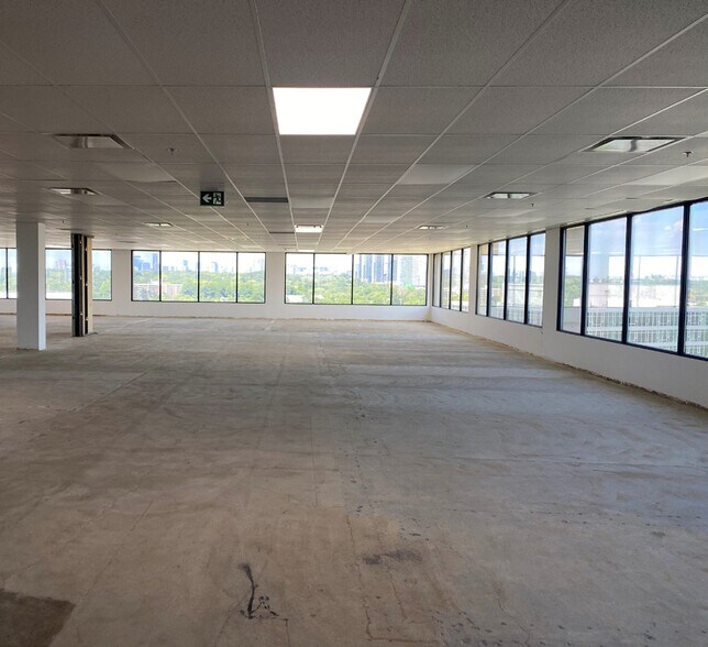More Photos Of 225 Duncan Mill Rd, Toronto Office For Lease