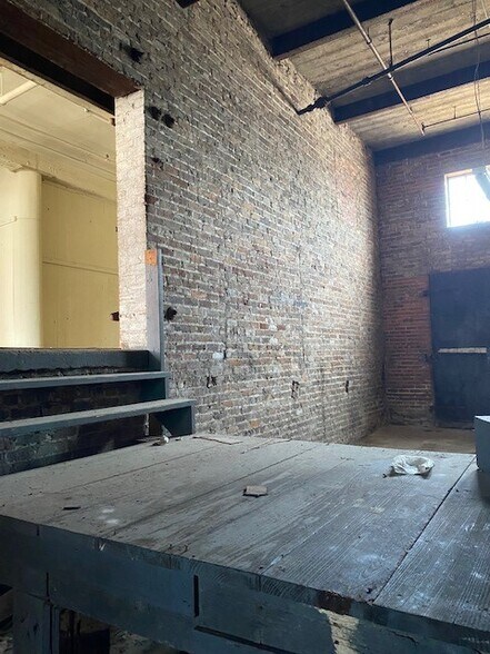 More Photos Of 600 Main St., Greenwood Industrial For Sale