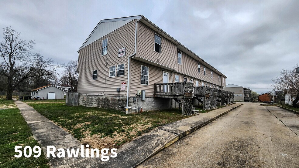 More Photos Of 600 S Washington St, Carbondale Apartments For Sale