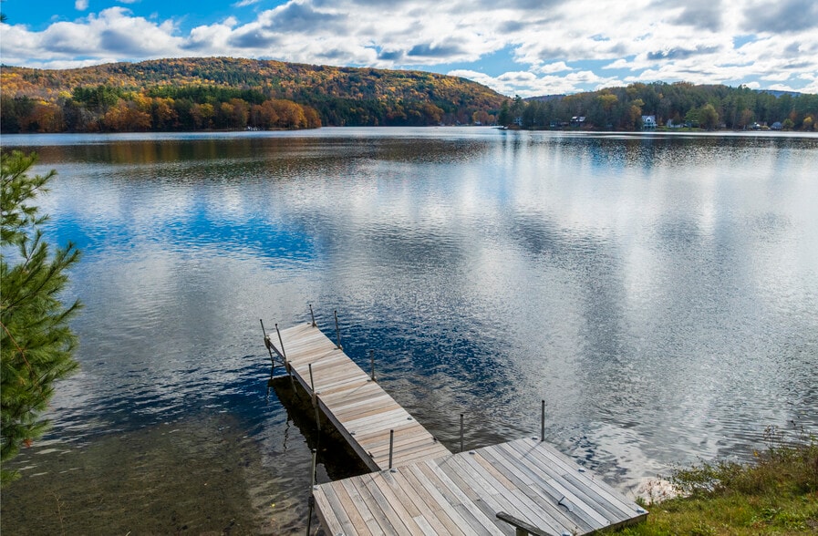 More Photos Of 165 Queechy Lake Dr, Canaan Hotel For Sale