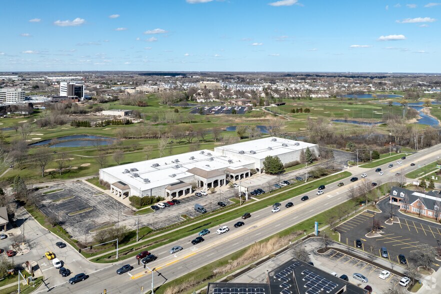 More Photos Of 2500 W Golf Rd, Hoffman Estates Warehouse For Lease