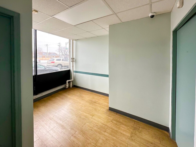 More Photos Of 6338 S Pulaski Rd, Chicago Storefront For Lease