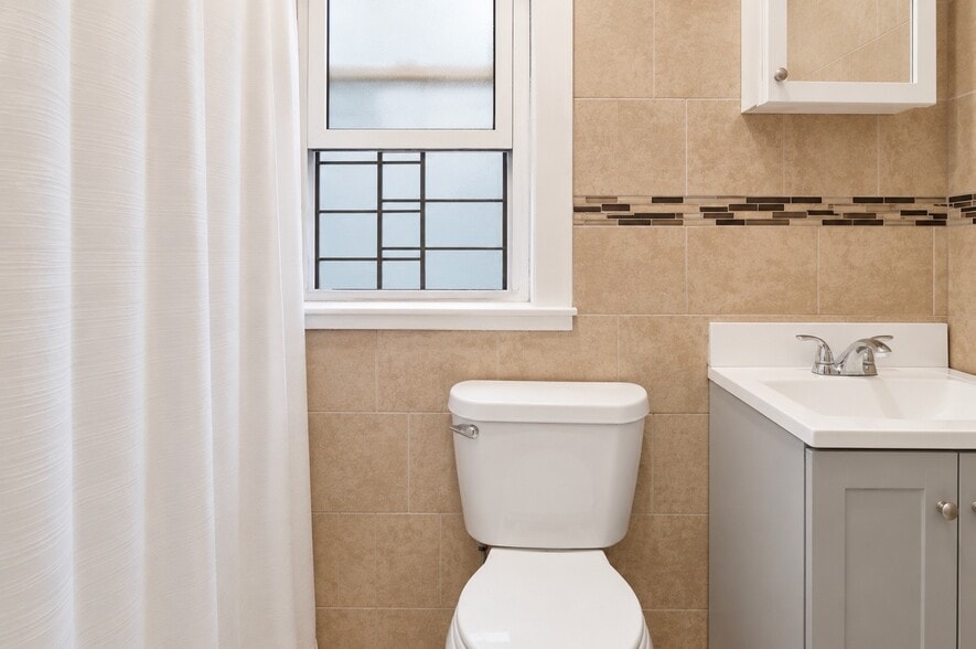 More Photos Of 756 E 223rd St, Bronx Multifamily For Sale