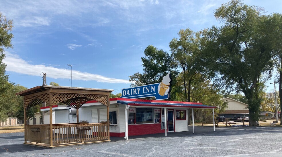More Photos Of 1401 N Highway 20, Cannon Falls Fast Food For Sale