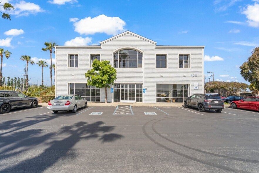 More Photos Of 400 Seaport Ct, Redwood City Medical For Lease