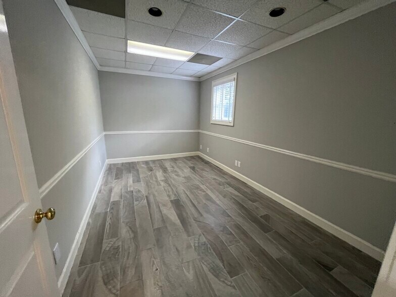 More Photos Of 750 Hammond Dr NE, Atlanta Unknown For Sale