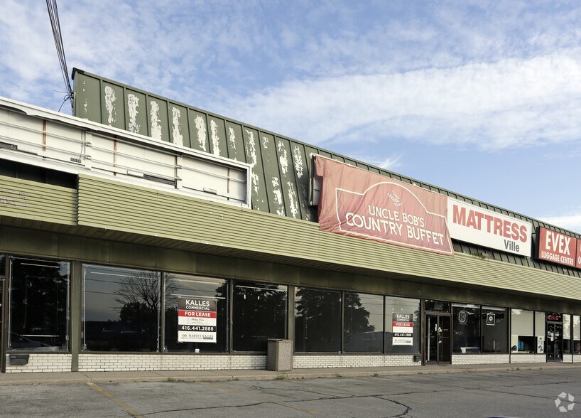 More Photos Of 1855-1911 Dundas St E, Mississauga Freestanding For Lease