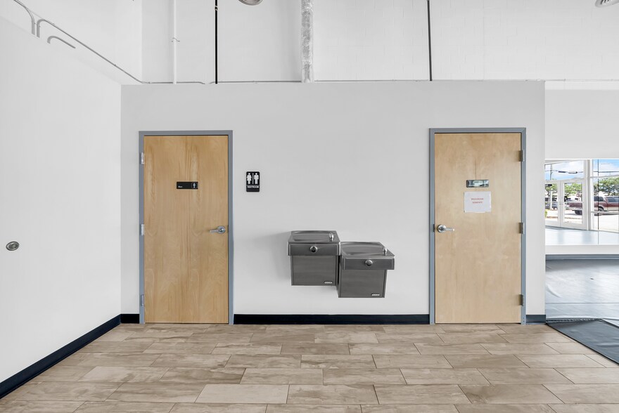 More Photos Of , Largo Unknown For Sale