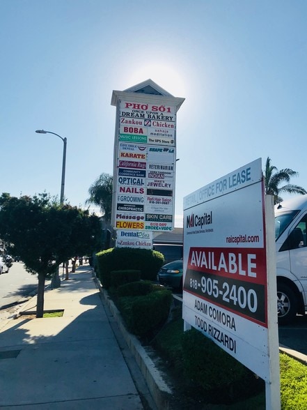 More Photos Of 19522-19598 Ventura Blvd, Tarzana Unknown For Lease