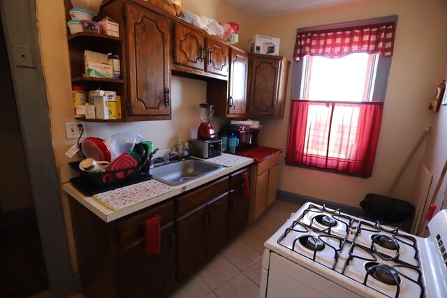 More Photos Of 121-123 Roseville Ave, Newark Apartments For Sale