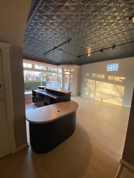 More Photos Of 1900 McCausland Ave, Saint Louis Storefront Retail Office For Lease