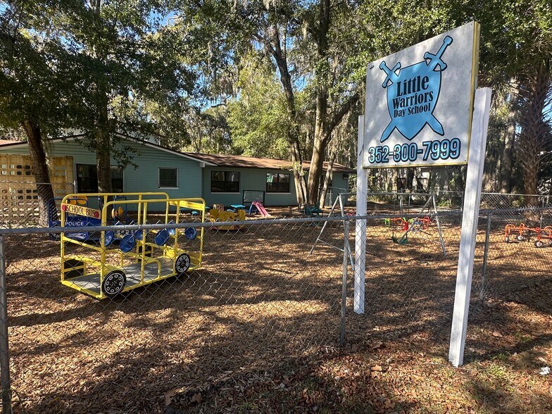 More Photos Of 1300 NW 6th St, Gainesville Office For Sale