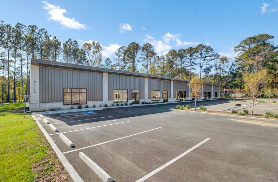 More Photos Of 10359 Highway 78, Summerville Flex For Lease
