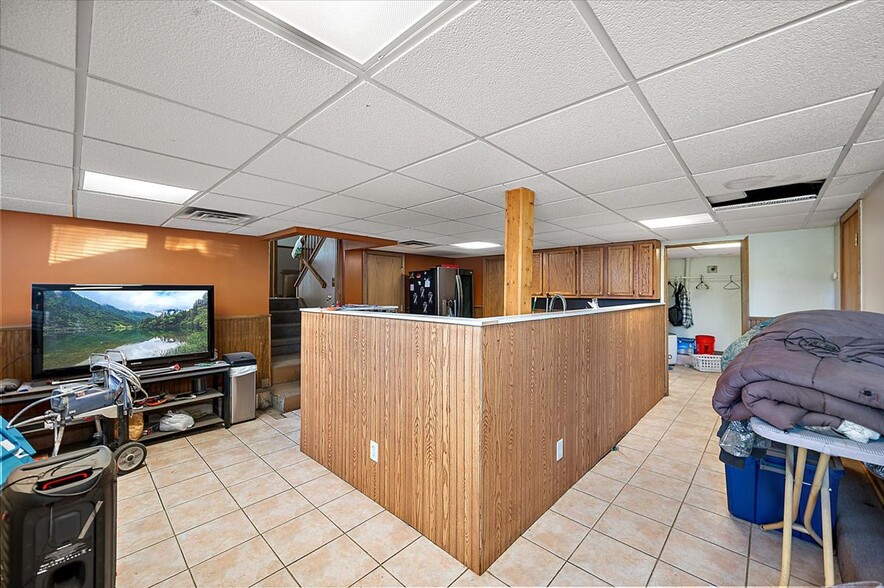 More Photos Of 4376 Beecher Rd, Flint Service For Sale