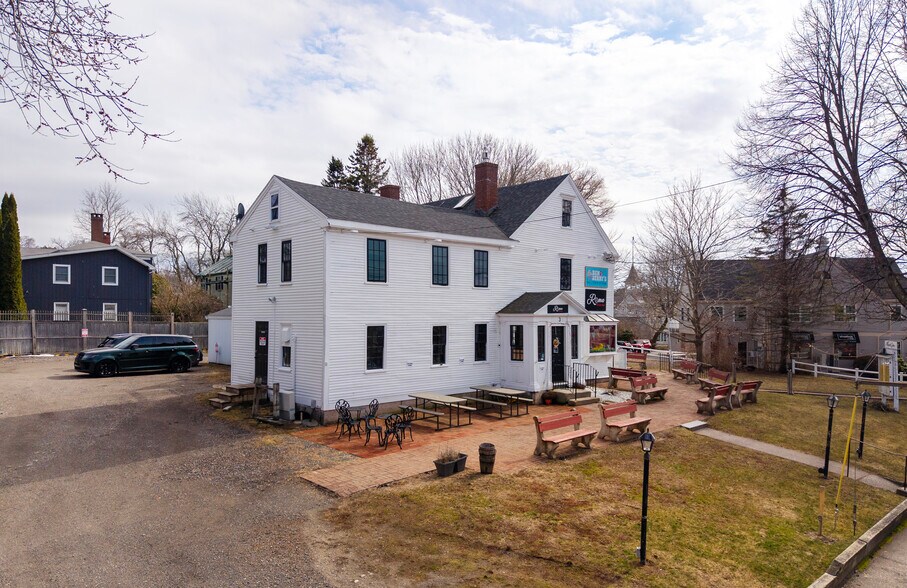 More Photos Of 3-5 Union St, Kennebunkport Storefront Retail Office For Sale