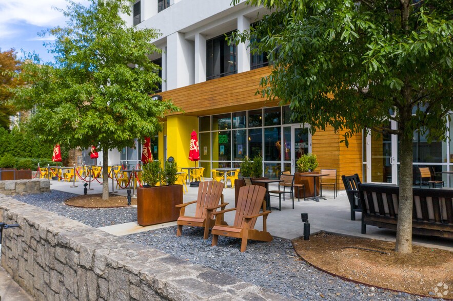 More Photos Of 715 Peachtree St NE, Atlanta Office For Lease