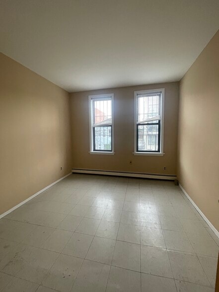 More Photos Of 1538 Gates Ave, Brooklyn Apartments For Sale