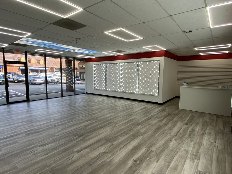 More Photos Of 3975 Pleasant Hill Rd, Duluth Auto Repair For Lease
