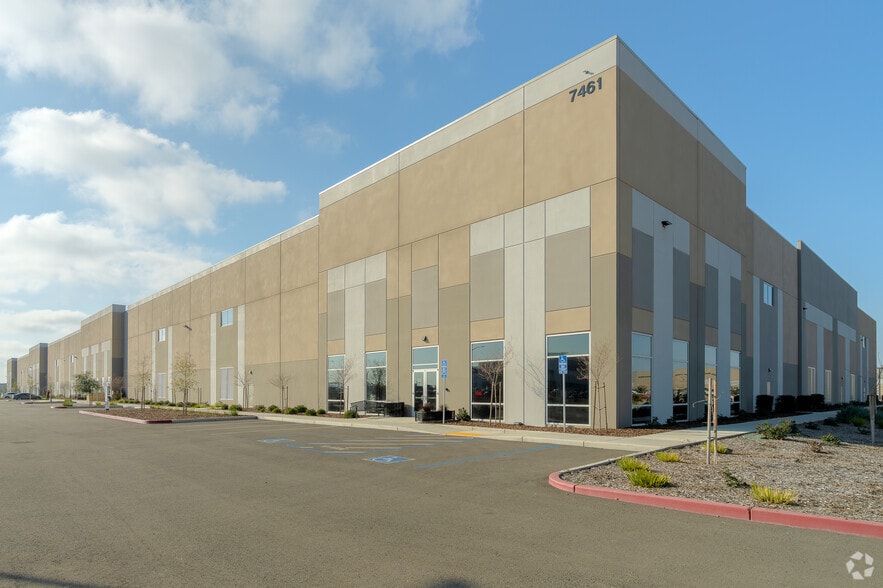 Primary Photo Of 7461 Metro Air Pky, Sacramento Warehouse For Lease