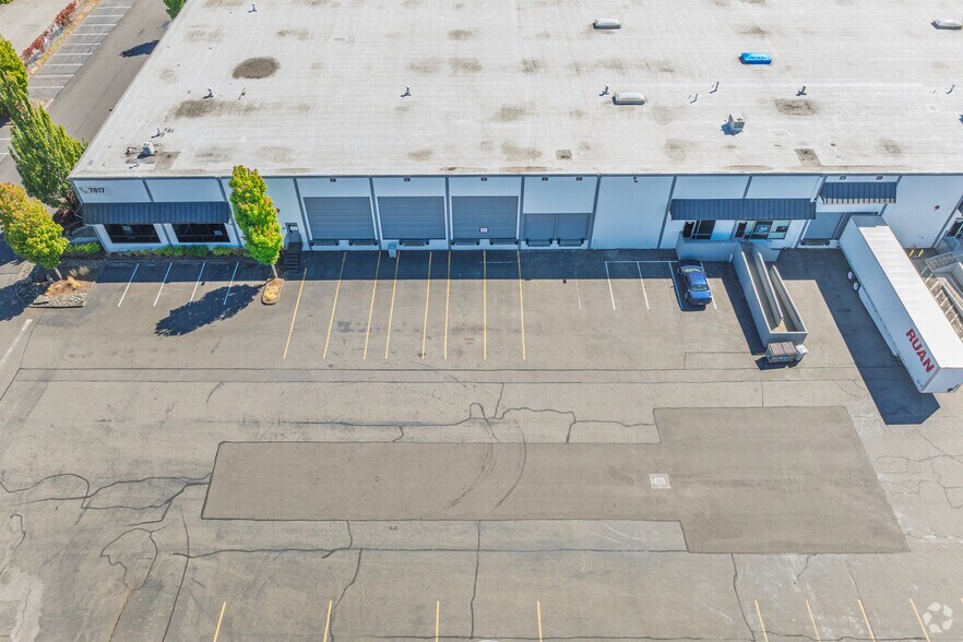 More Photos Of 7817 S 210th St, Kent Warehouse For Lease