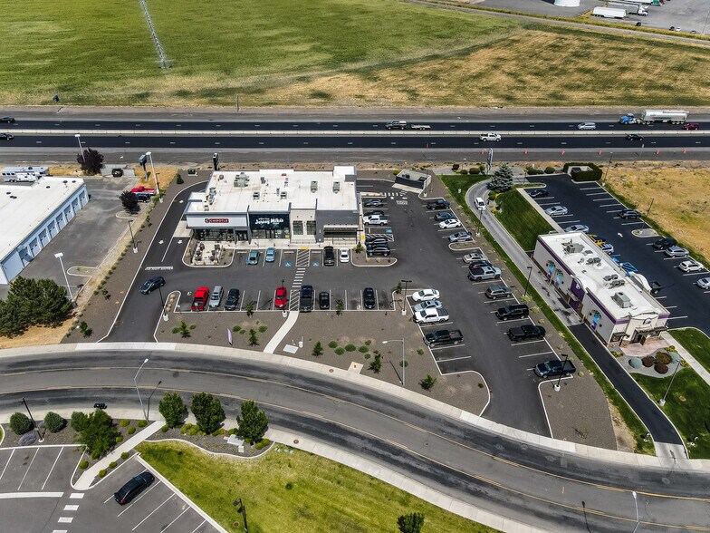 More Photos Of 2345 South Maiers Road, Moses Lake General Retail For Lease