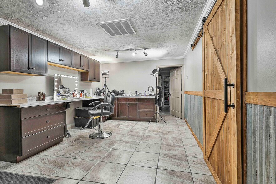 More Photos Of , Peachtree City Unknown For Sale