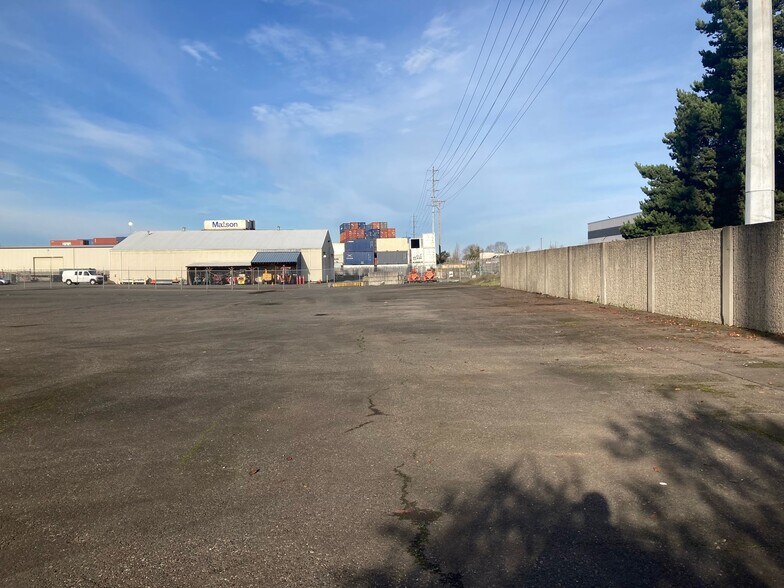 More Photos Of 9619 N Rivergate Blvd, Portland Land For Sale