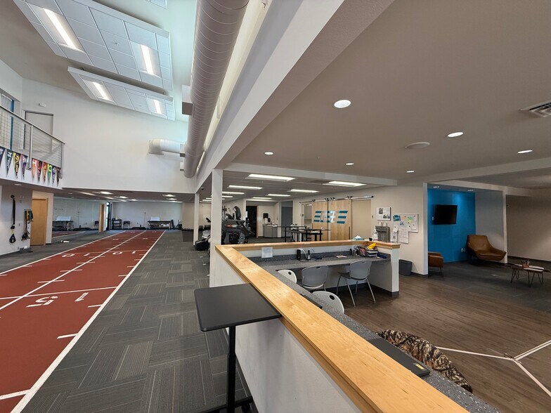 More Photos Of 1025 2nd St NW, Salem Medical For Sale