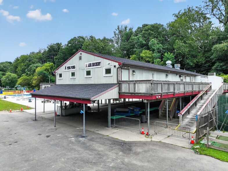 More Photos Of 13 Beaver St, Hulmeville Swimming Pool For Sale
