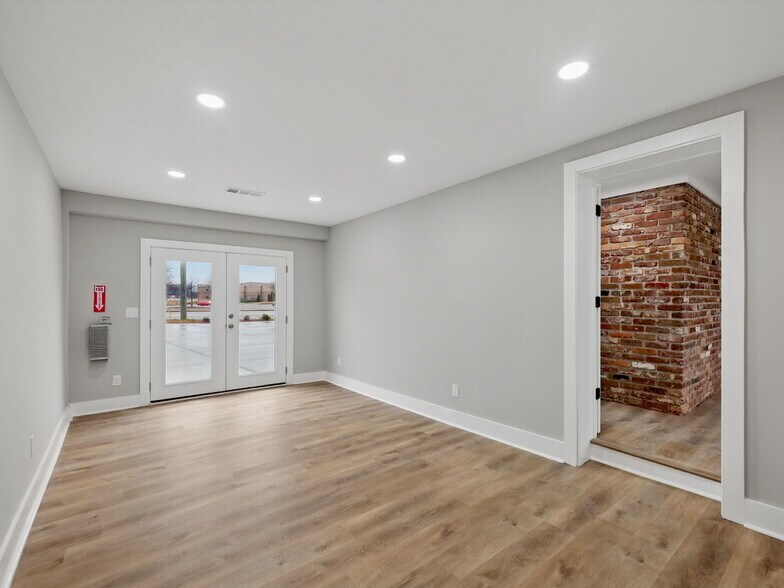 More Photos Of 3473 Atlanta Hwy, Flowery Branch Office For Sale