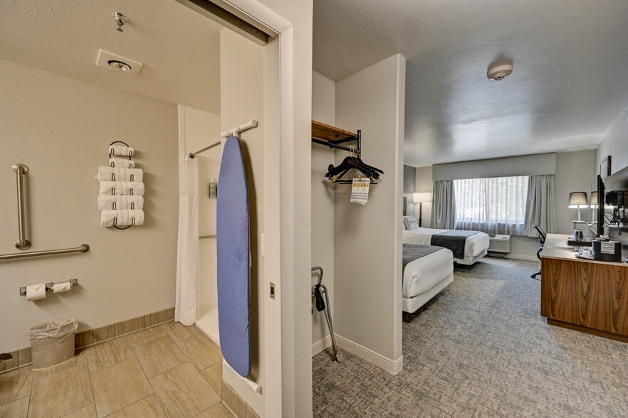 More Photos Of 733 US Highway 24 N, Buena Vista Hotel For Sale