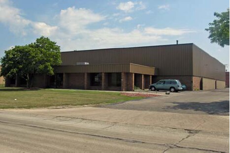 More Photos Of 450 Robbins Dr, Troy Warehouse For Lease