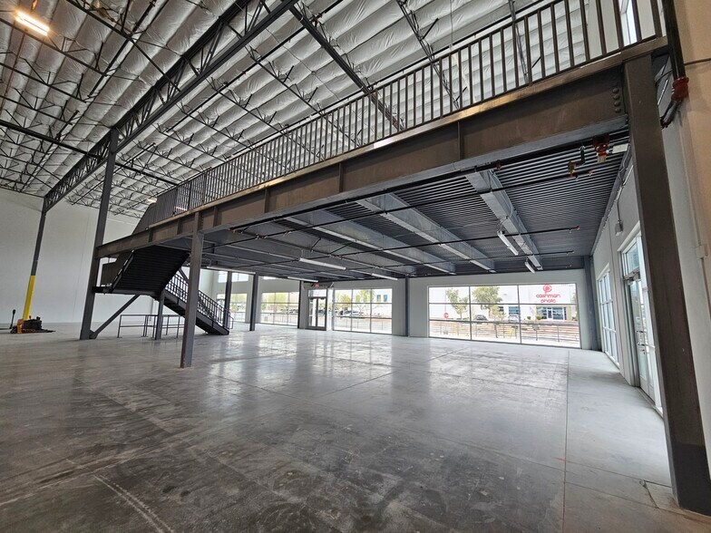 More Photos Of 6370 S Pioneer Way, Las Vegas Manufacturing For Lease