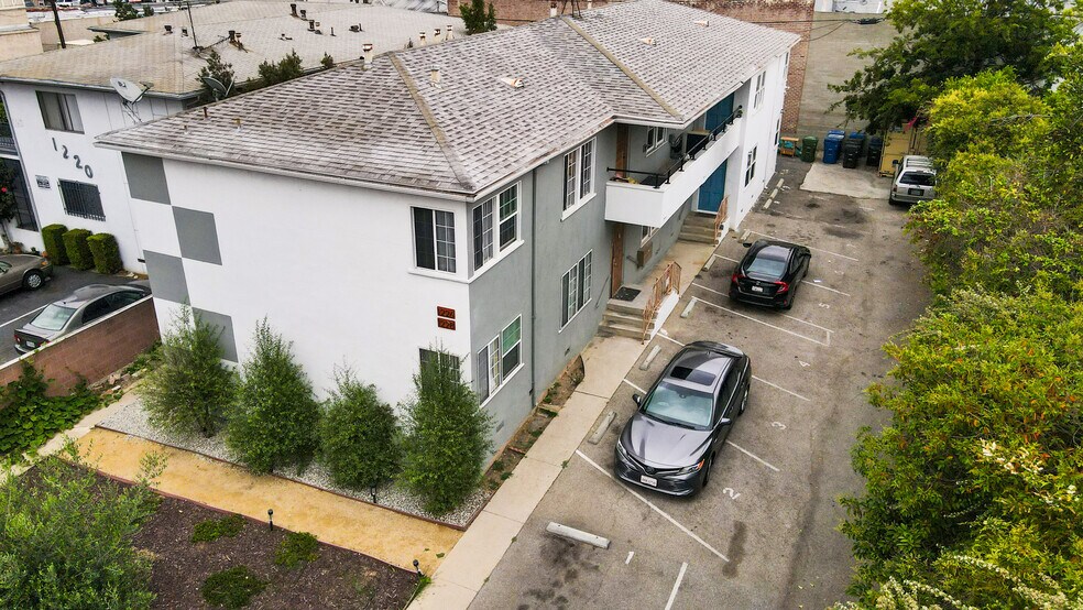More Photos Of 1226 S Manhattan Pl, Los Angeles Multifamily For Sale