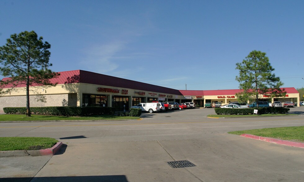 More Photos Of 2525 W Bay Area Blvd, Friendswood Unknown For Sale