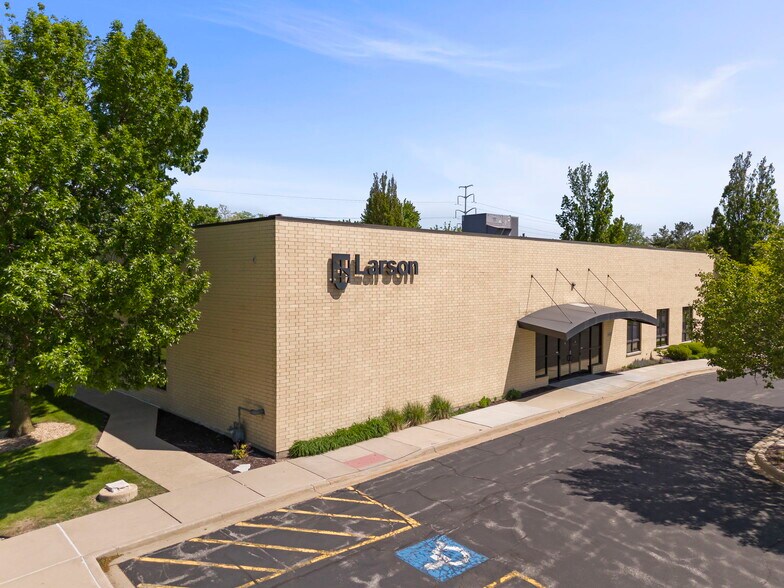 Primary Photo Of 1488 Bond St, Naperville Office For Sale