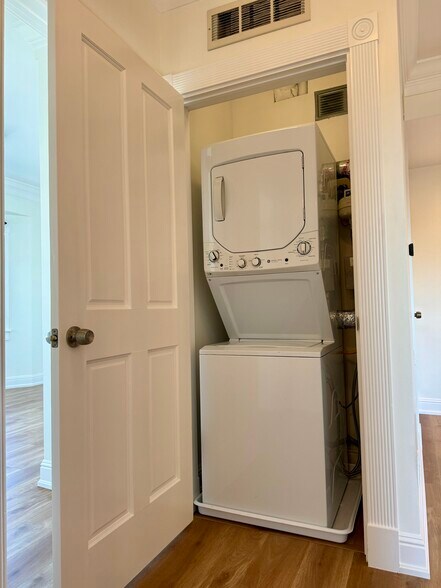 More Photos Of 2415 San Pablo Ave, Oakland Apartments For Sale