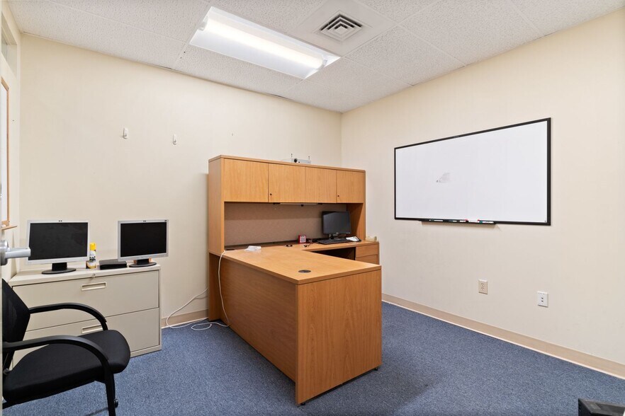 More Photos Of 629 Centre St, Brockton Office For Lease