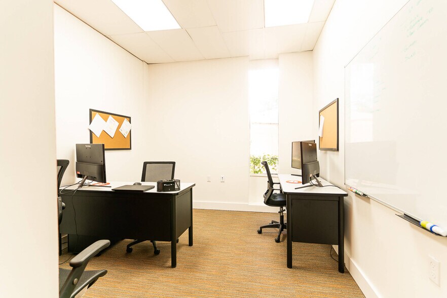 More Photos Of 1105 Belleview St, Columbia Office For Lease