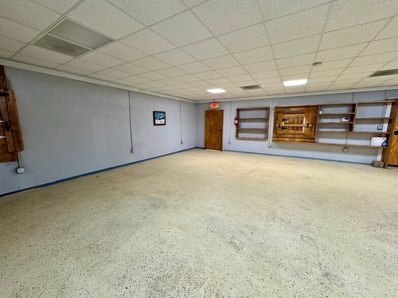 More Photos Of 601 S 9th Ave, Durant Office For Sale