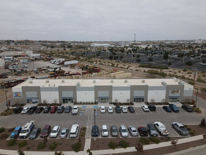More Photos Of 1000 Diesel Dr, El Paso Light Distribution For Lease