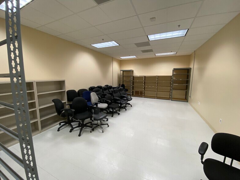 More Photos Of 18705 Madrone Pky, Morgan Hill Research And Development For Lease