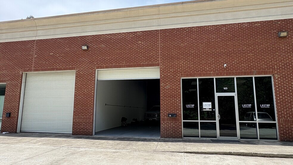 More Photos Of 4995 Buford Hwy, Peachtree Corners Light Distribution For Lease