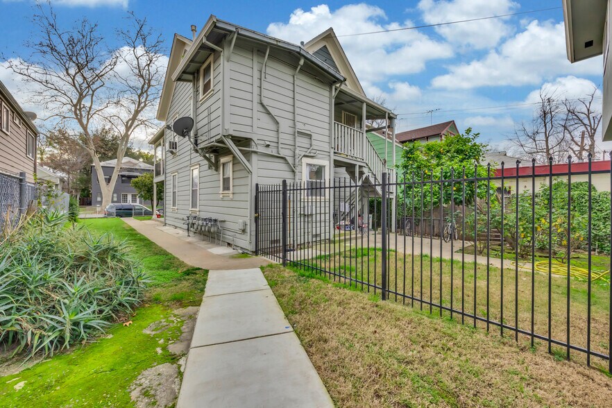 More Photos Of 1721 U St, Sacramento Apartments For Sale